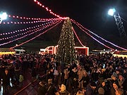 Coca-Cola und Santa Claus feiert die Weihnachtstour u.a. mit einer Parade am 01.12.2019 im Olympiapark, München(Foto: Martin Schmitz)